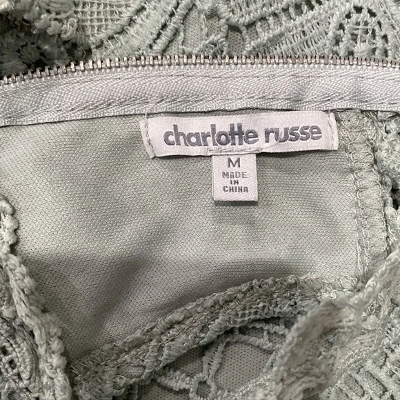 Crochet lace dress size medium - Picture 6 of 7